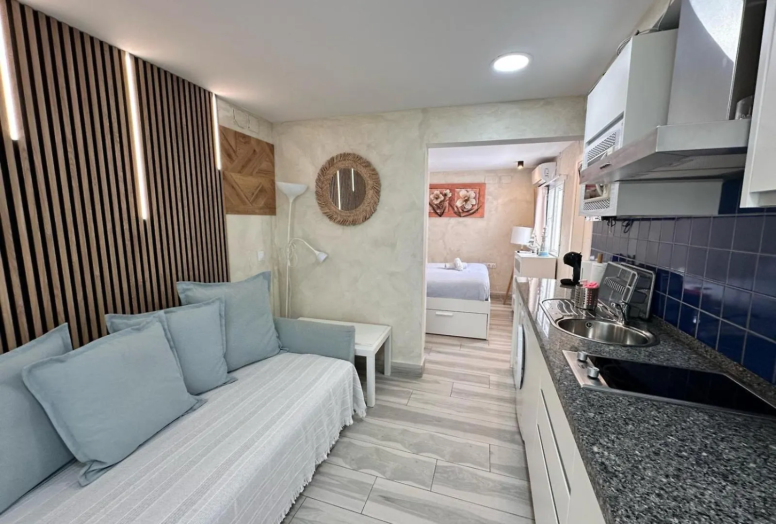 Playa Carihuela Apartamentos El Carmen Torremolinos