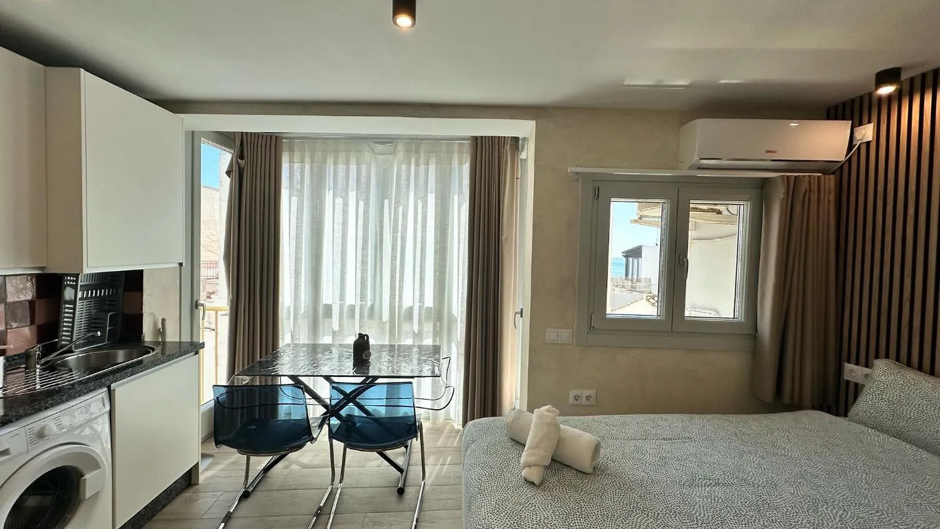 Daire Playa Carihuela Apartamentos El Carmen Torremolinos İspanya